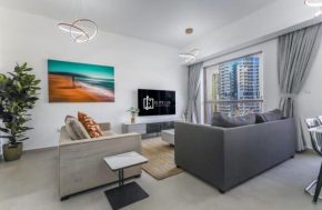 Elite LUX Holiday Homes - Beachside Haven Stylish 1 BHK in JBR Dubai
